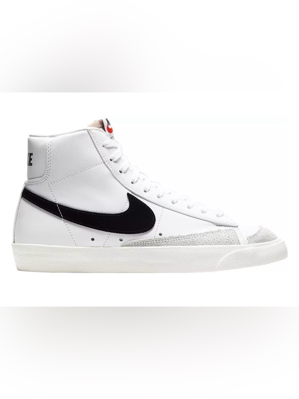 Nike Women's Blazer Mid 77 Shoes
